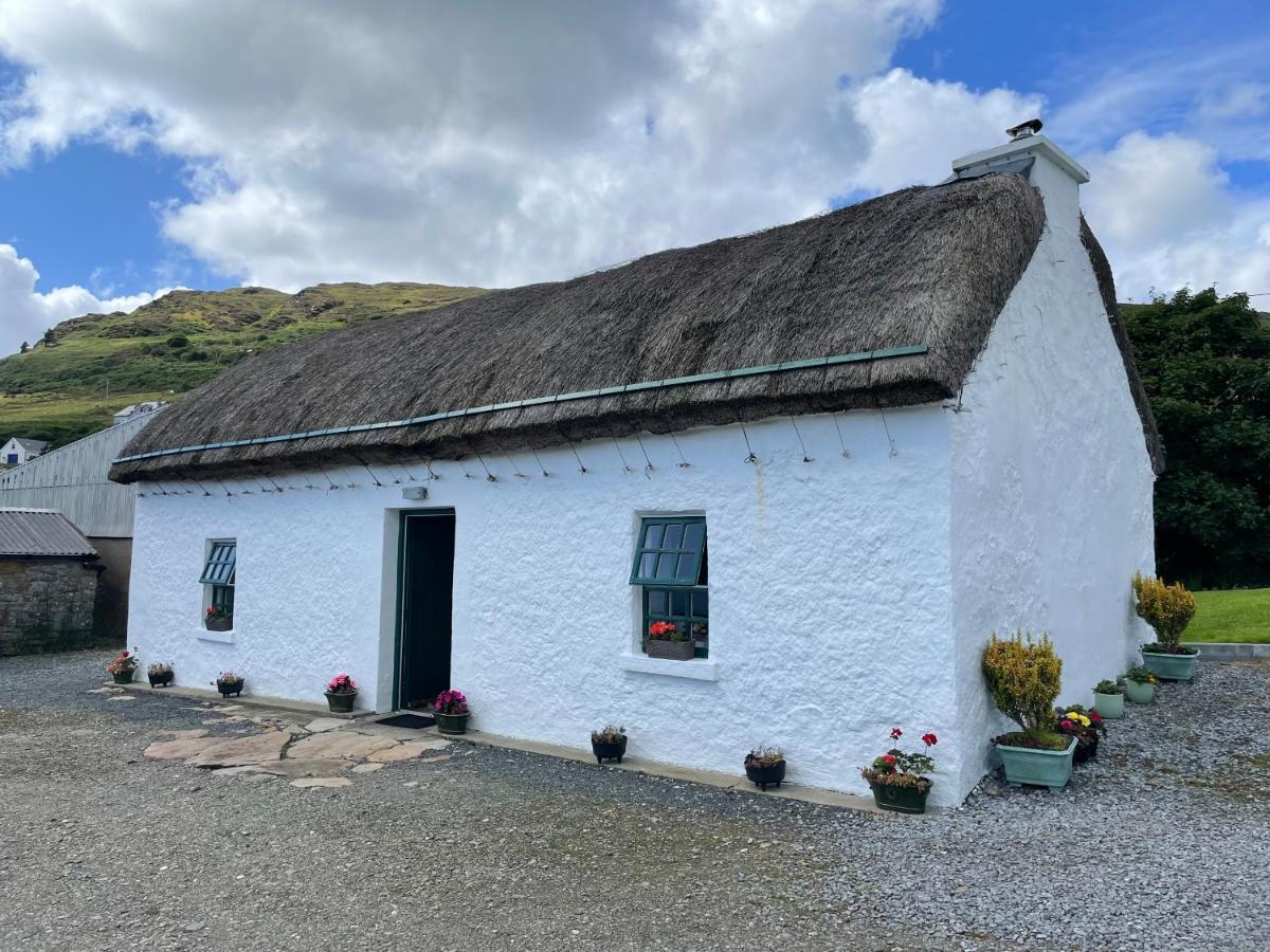 Anne'S Thatched Cottage Kilcar Экстерьер фото