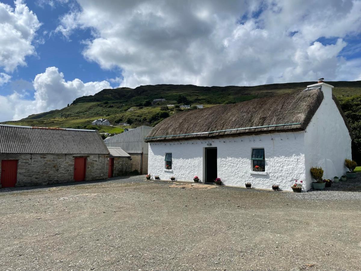 Anne'S Thatched Cottage Kilcar Экстерьер фото